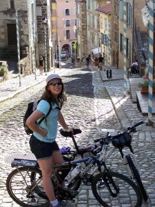 Haut de la rue des Tables - Puy en Velay