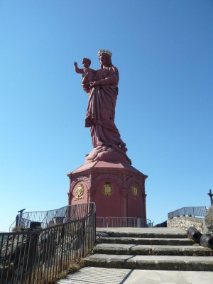 Statue Notre Dame de France au Puy en Velay