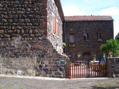 Maison en pierre à Ramourouscle