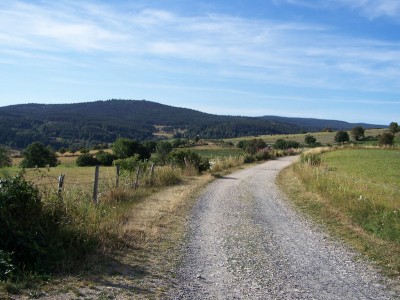 Beau chemin après la Clauze