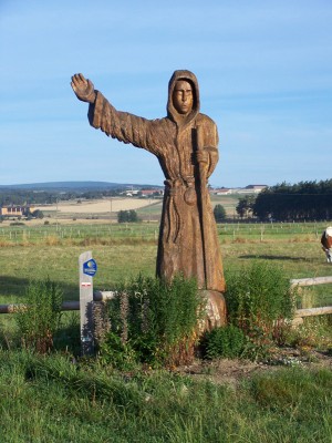 Sculpture à la sortie de Saugues